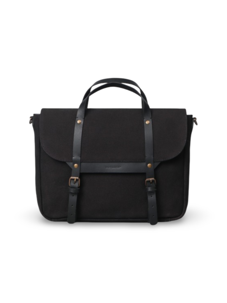 Outback – The Cambridge Attache | Pitch Black